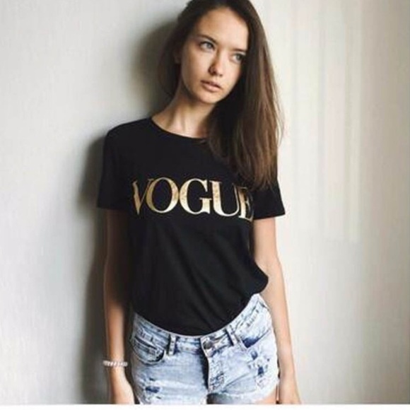 Tops - ✨2XHP✨ NWT Cute Vogue Graphic Tee
